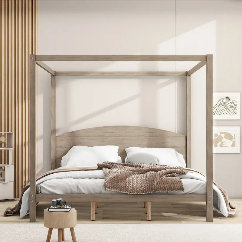 Himmelbett aus Kiefernholz mit Kopfteil und gewaschenem Finish