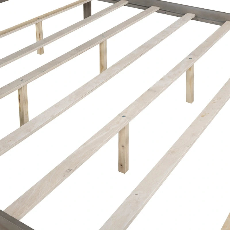Himmelbett aus Kiefernholz mit Kopfteil und gewaschenem Finish