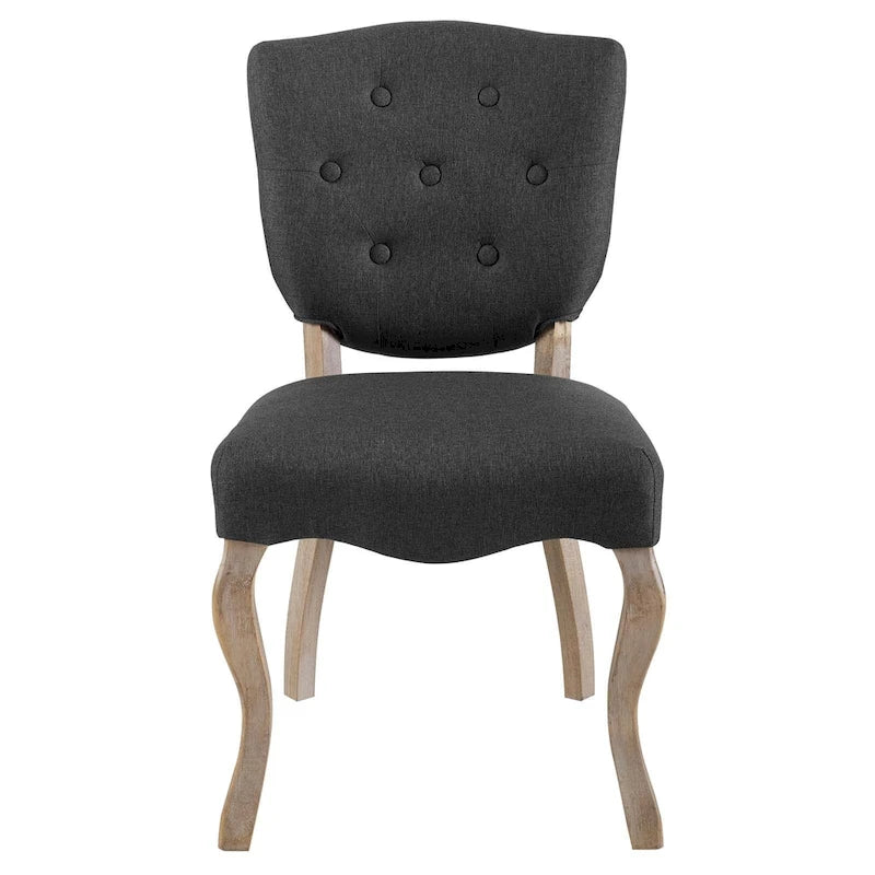 Gepolsterter französischer Esszimmerstuhl im Vintage-Stil mit Knopfheftung und Polyesterbezug